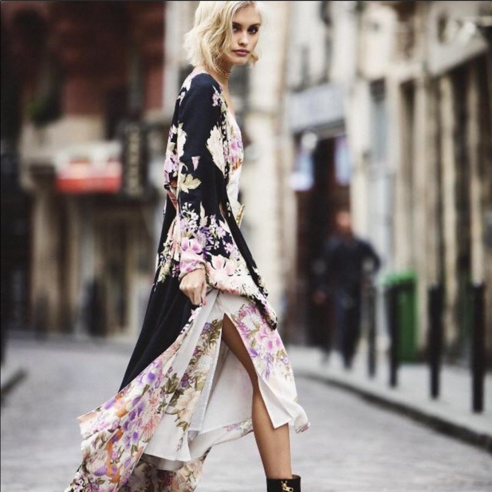 Spell & the Gypsy Blue Skies reversible kimono